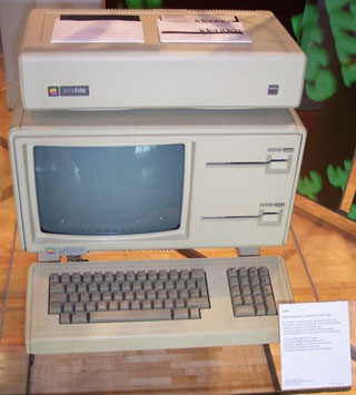 1983_Apple_Lisa.jpg